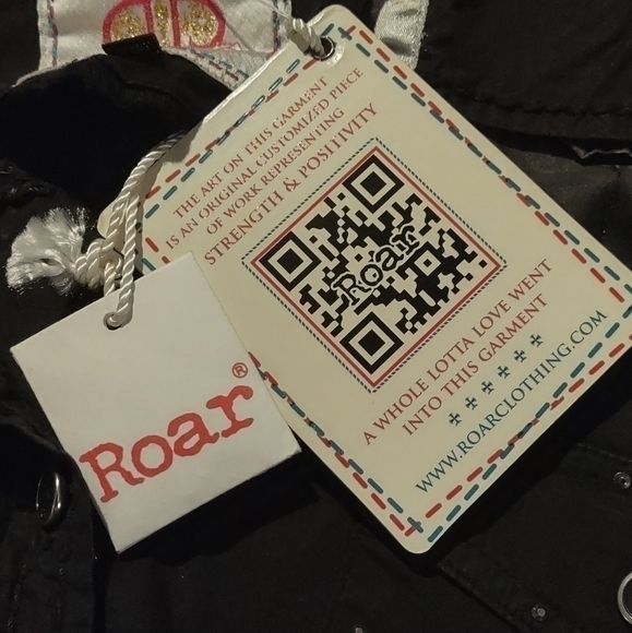 Roar Western Glitz Long Sleeve Button Up Embroidered Black Sz large NWT - Picture 4 of 13